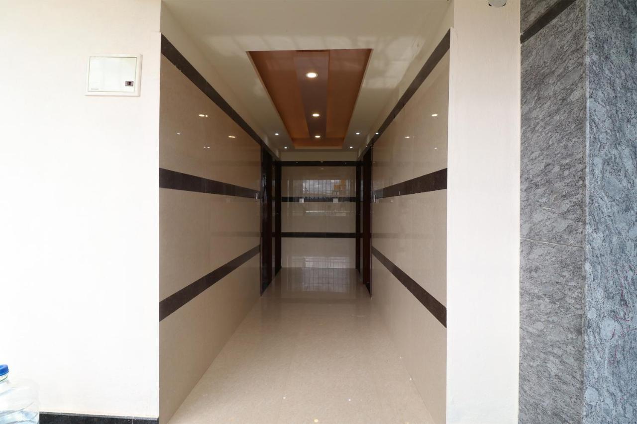Oyo 37349 Sai Palace Hotel Chik Bānavar Buitenkant foto